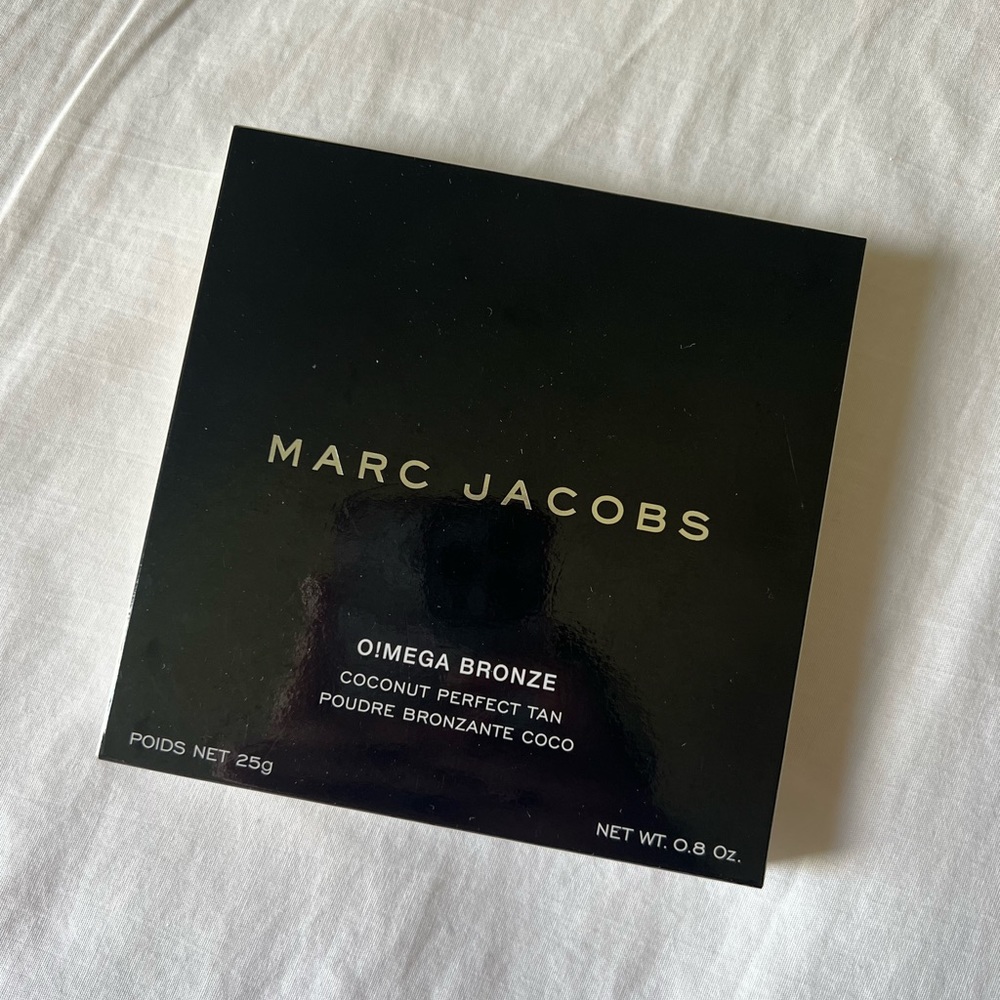 Marc Jacobs O!Mega Bronze in TAN-TASTIC!